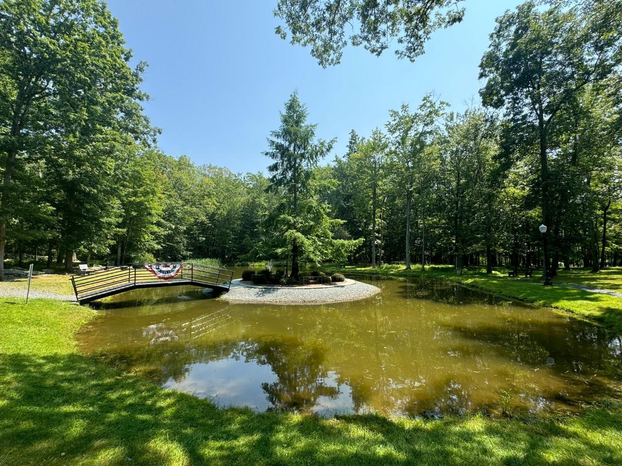 The Flying Dutchman Cottage In Amenities Filled Masthope Community Ski Big Bear Lackawaxen Exterior foto